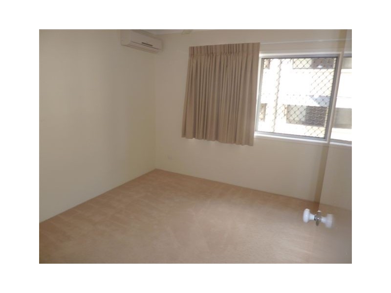 8/52 Queen Street, Southport QLD 4215