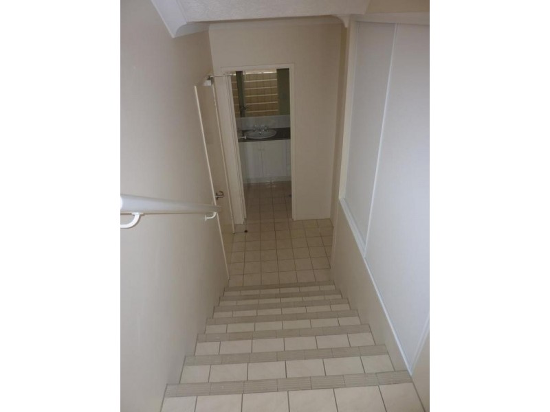 8/52 Queen Street, Southport QLD 4215