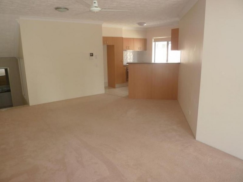 8/52 Queen Street, Southport QLD 4215