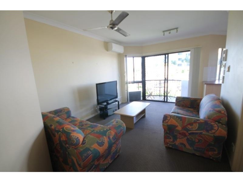 14/2 Broad St, Labrador QLD 4215
