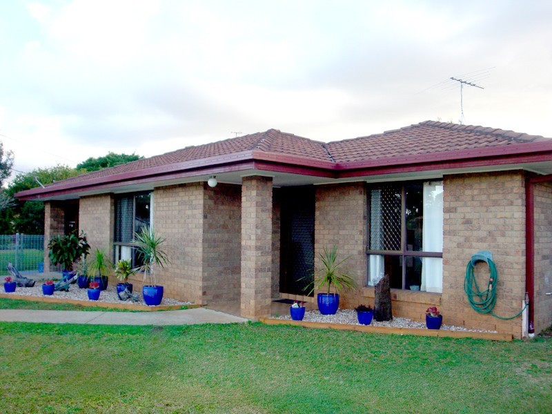 2 Frances Street, Victoria Point QLD 4165
