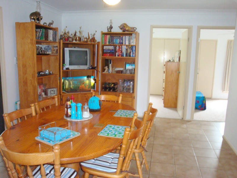 2 Frances Street, Victoria Point QLD 4165