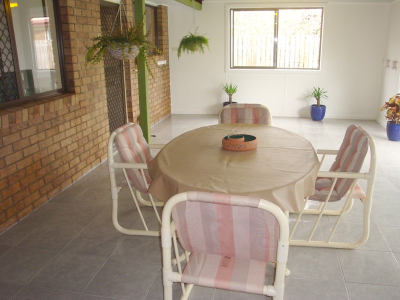 2 Frances Street, Victoria Point QLD 4165