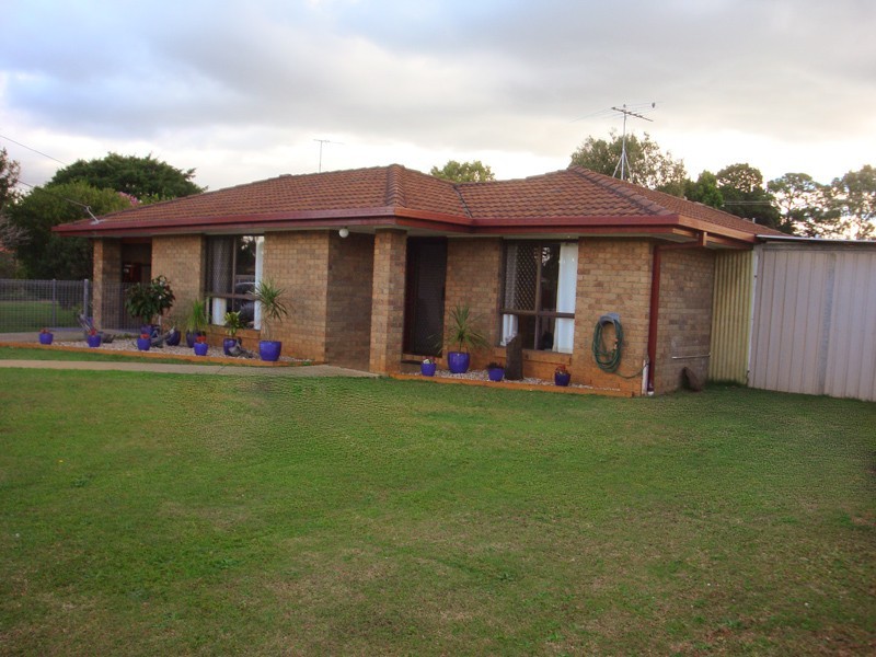 2 Frances Street, Victoria Point QLD 4165