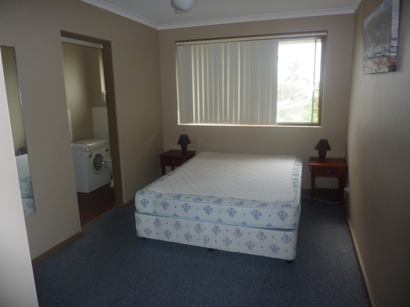 13/22 Leonard Ave, Surfers Paradise QLD 4217