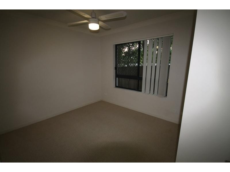 5/48 Lenneberg St, Southport QLD 4215