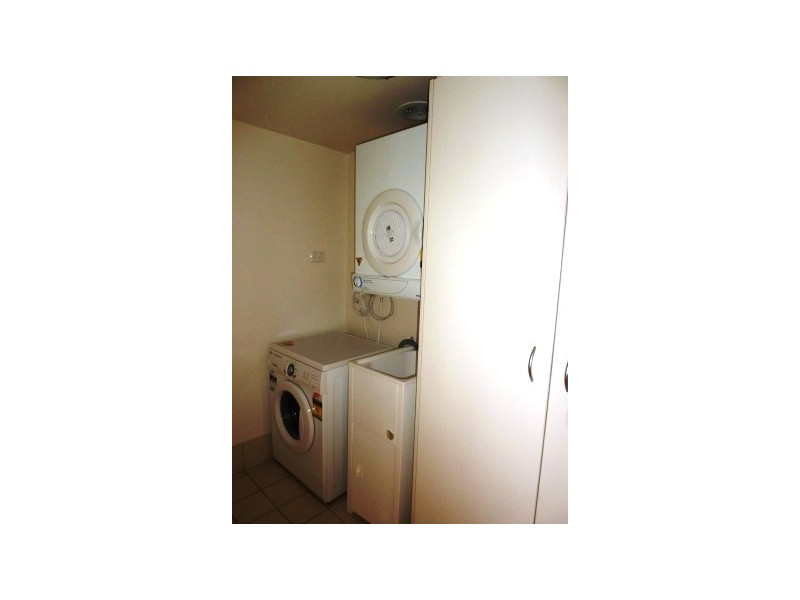 18/52 Queen St, Southport QLD 4215