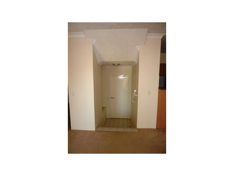 18/52 Queen St, Southport QLD 4215