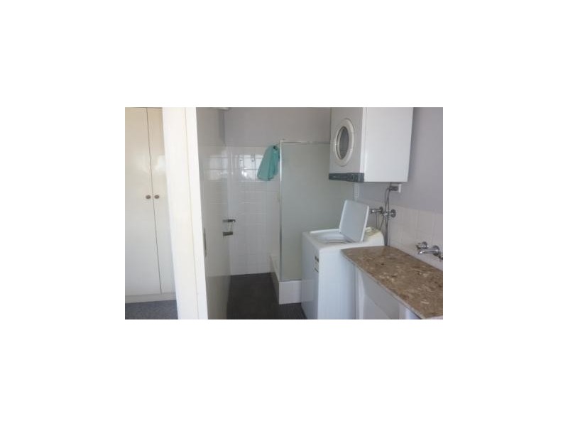 9/22 Leonard Ave, Surfers Paradise QLD 4217