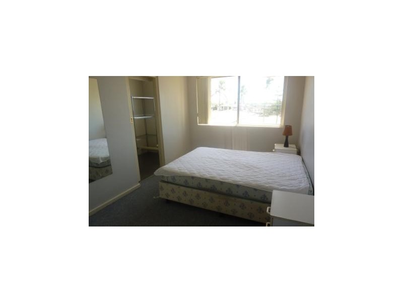 9/22 Leonard Ave, Surfers Paradise QLD 4217