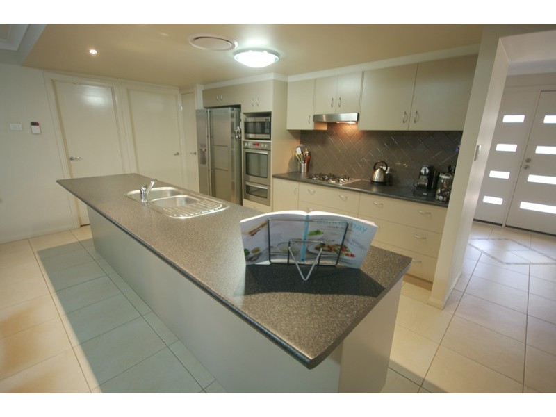 9 Village Drive, Mount Cotton QLD 4165