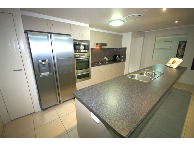 9 Village Drive, Mount Cotton QLD 4165