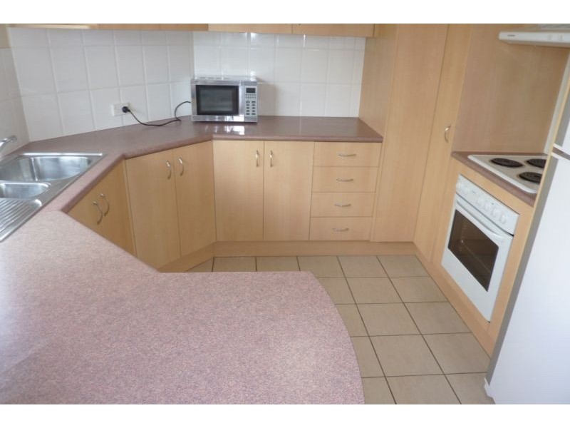 Lot 8, 8/2 Broad St, Labrador QLD 4215