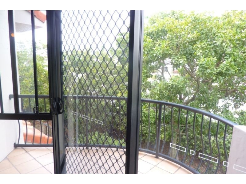 Lot 8, 8/2 Broad St, Labrador QLD 4215