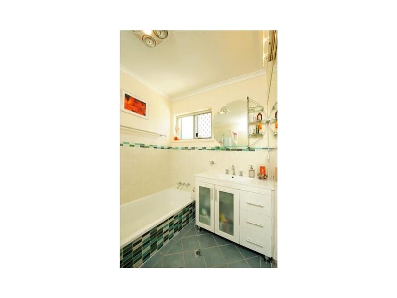 28 Daveson Road, Capalaba QLD 4157