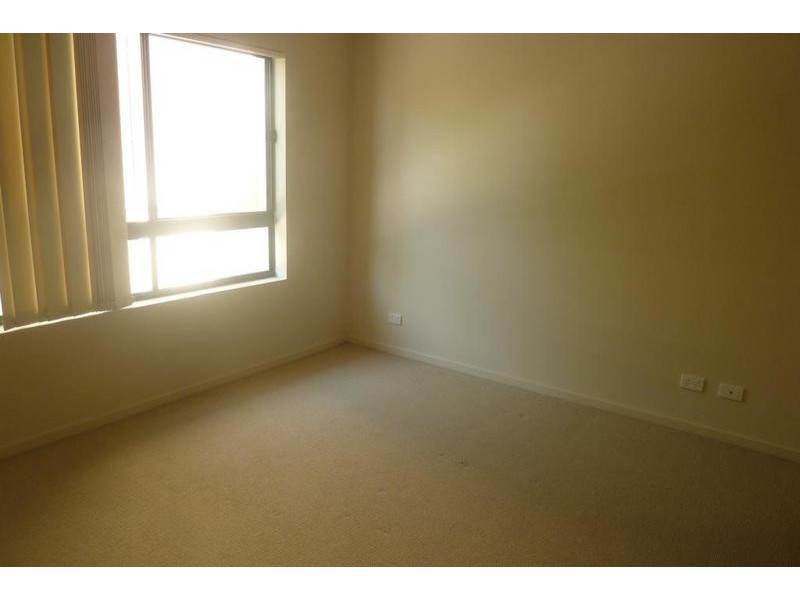 Lot 48, 7/48 Lenneberg St, Southport QLD 4215