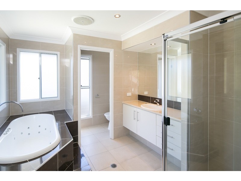 47 Dundas Street West, Ormiston QLD 4160