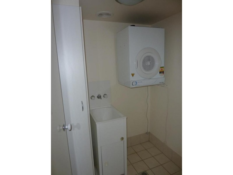 8/52 Queen St, Southport QLD 4215