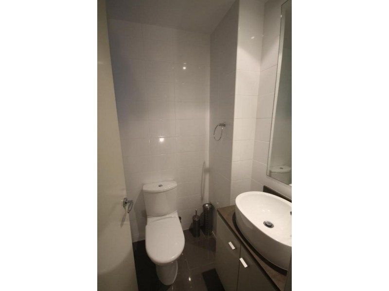 11 Como Cr, Southport QLD 4215