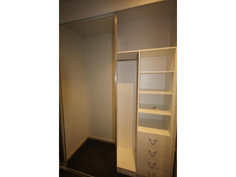 11 Como Cr, Southport QLD 4215