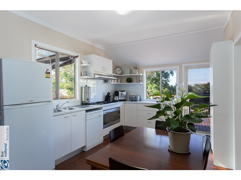 31 Gannon Avenue, Manly QLD 4179