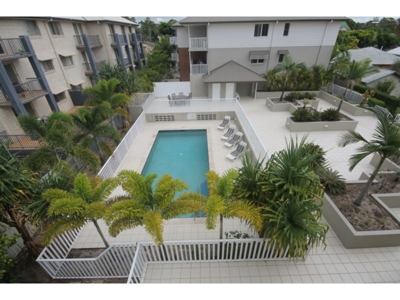 17/27 Walton St, Southport QLD 4215