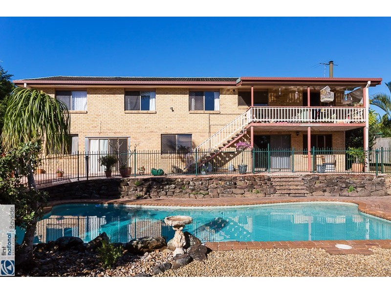 89 Barron Road, Birkdale QLD 4159