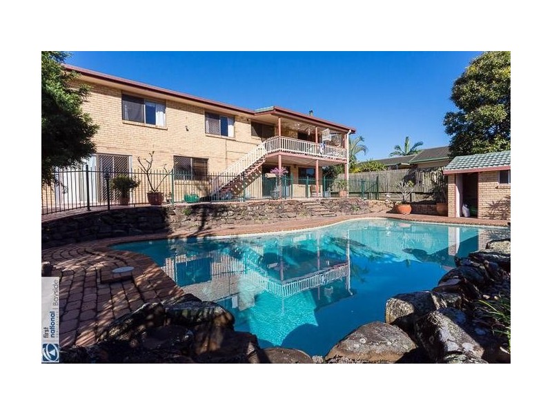 89 Barron Road, Birkdale QLD 4159