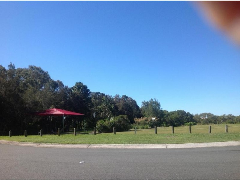 46 Penzance Drive, Redland Bay QLD 4165