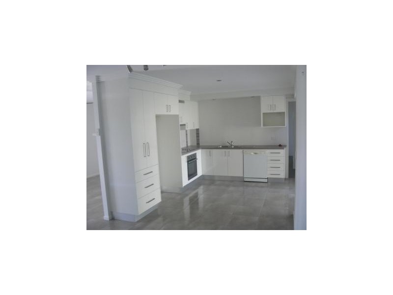 15 Chinnock Court, Alexandra Hills QLD 4161