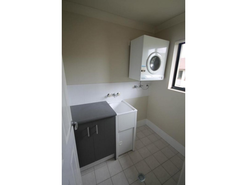 Lot 3, 3/48 Lenneberg St, Southport QLD 4215