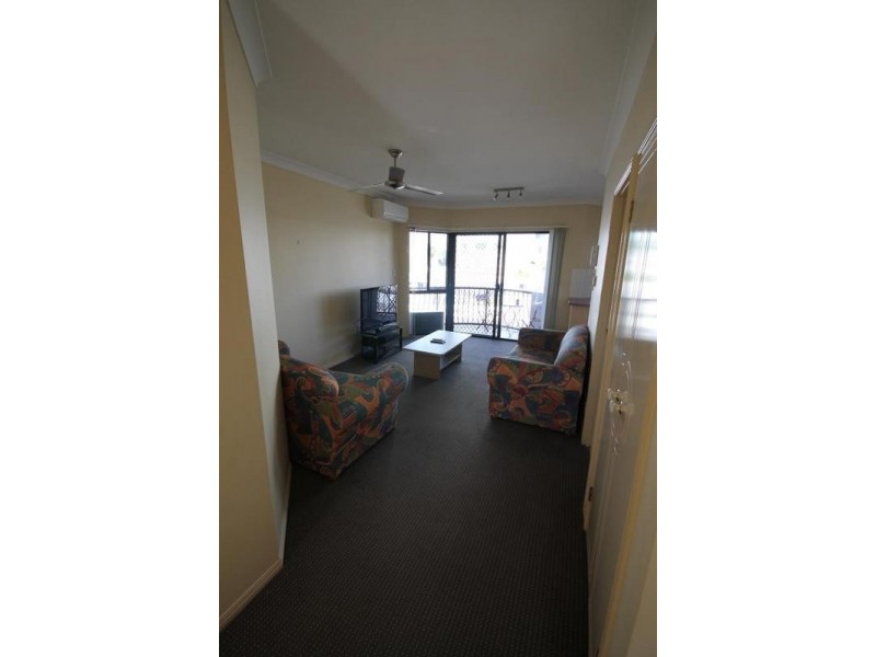 14/2 Broad St, Labrador QLD 4215