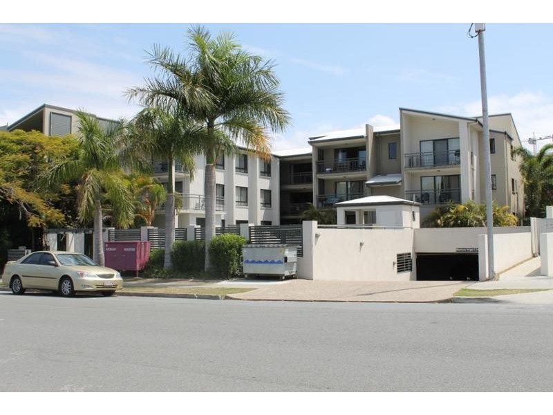 Lot 8, 8/48 Lenneberg St, Southport QLD 4215