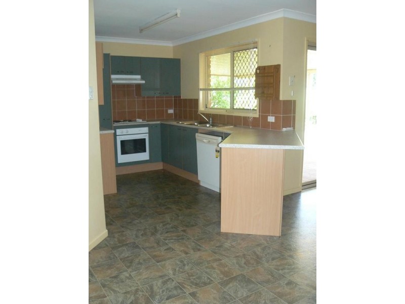 11 Lucy Court, Ormiston QLD 4160