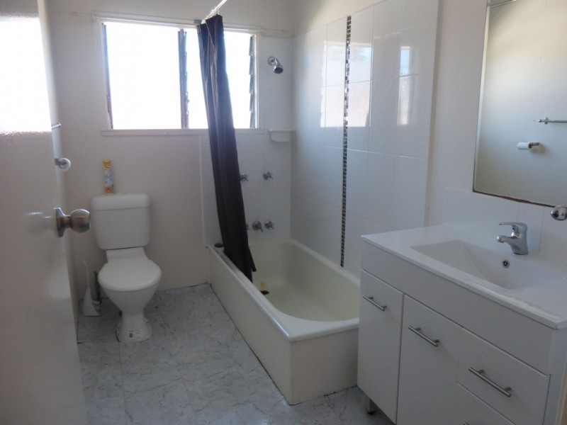 2/6 Boongall Road, Camp Hill QLD 4152