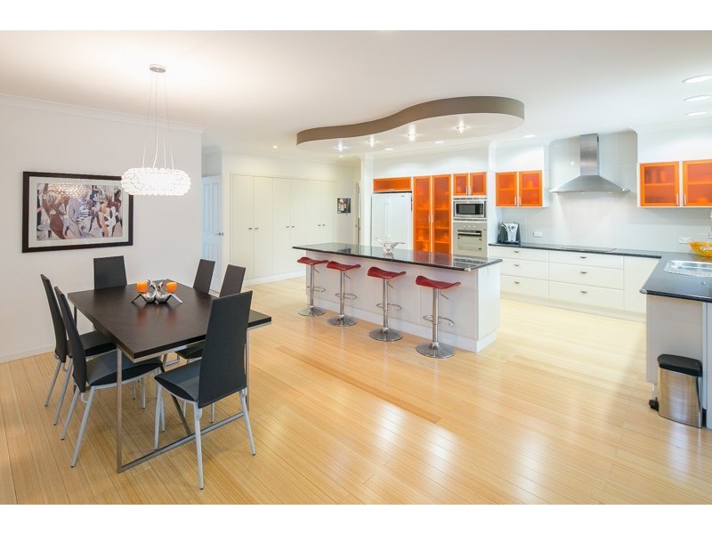 25 Saul Street, Thorneside QLD 4158