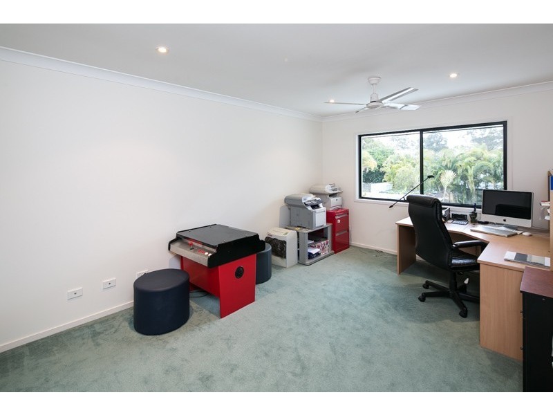 25 Saul Street, Thorneside QLD 4158