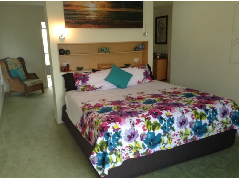 25 Saul Street, Thorneside QLD 4158