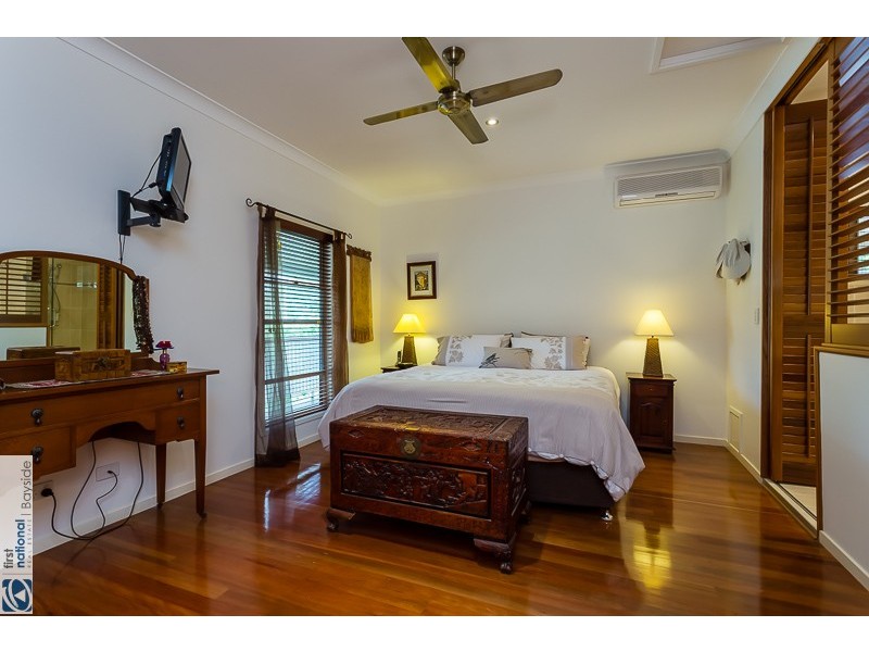 42 Valley Road, Wellington Point QLD 4160