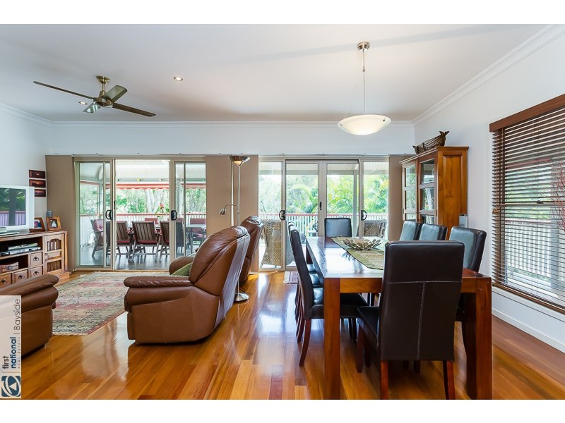 42 Valley Road, Wellington Point QLD 4160