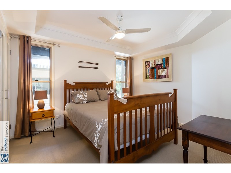 42 Valley Road, Wellington Point QLD 4160