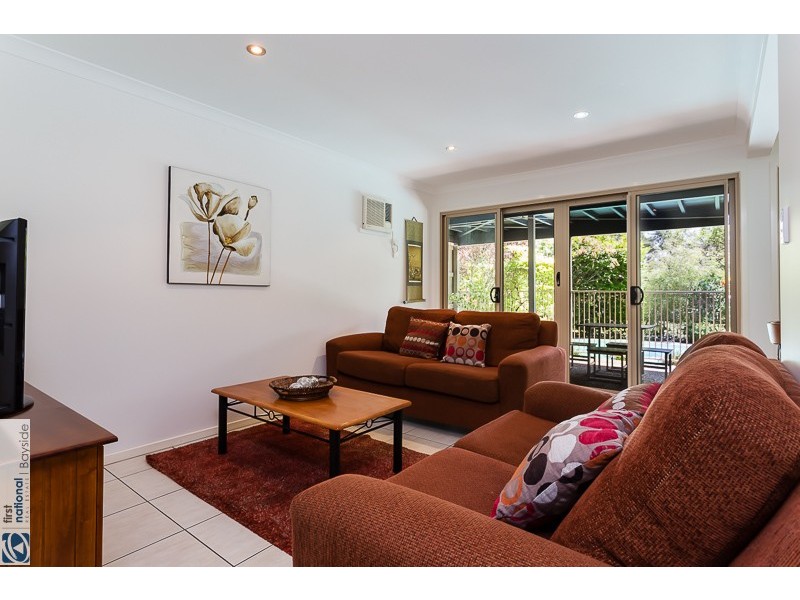 42 Valley Road, Wellington Point QLD 4160