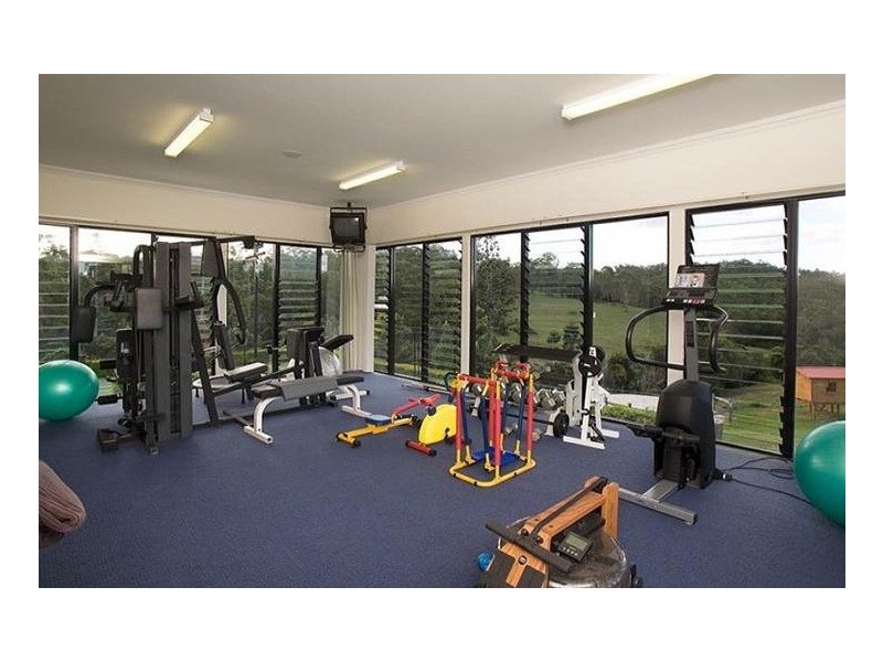 421 Grandview Road, Pullenvale QLD 4069