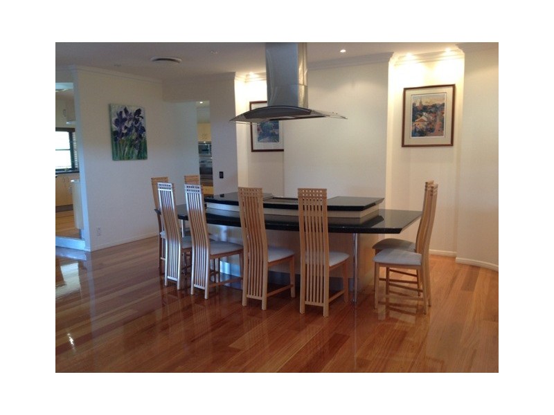 421 Grandview Road, Pullenvale QLD 4069
