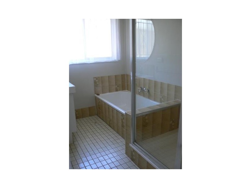 66 Buckland Street, Wellington Point QLD 4160