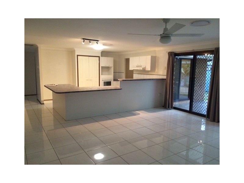 4 Grosvenor Court, Wellington Point QLD 4160