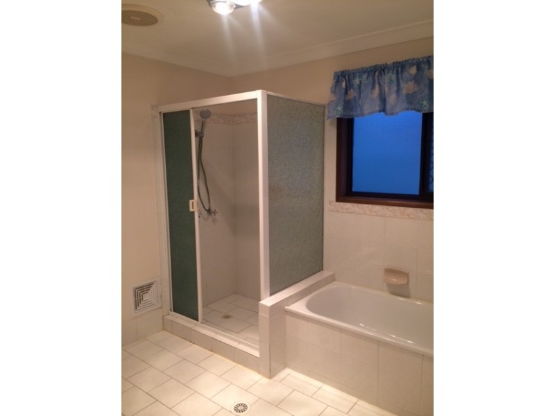 4 Grosvenor Court, Wellington Point QLD 4160