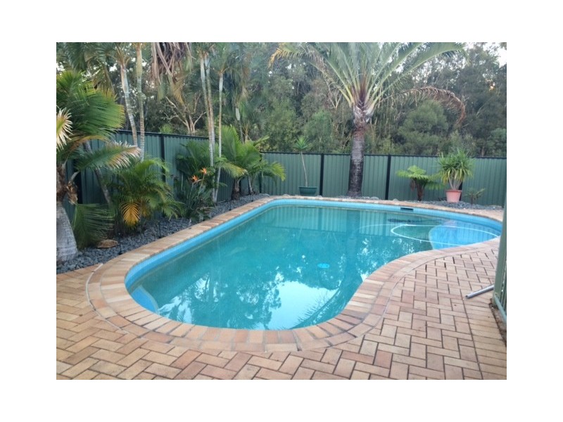 4 Grosvenor Court, Wellington Point QLD 4160