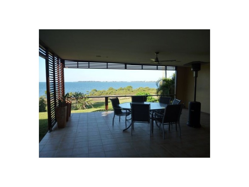 65 Mooroondu Rd, Thorneside QLD 4158