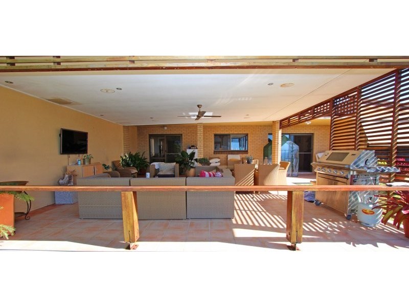 65 Mooroondu Rd, Thorneside QLD 4158